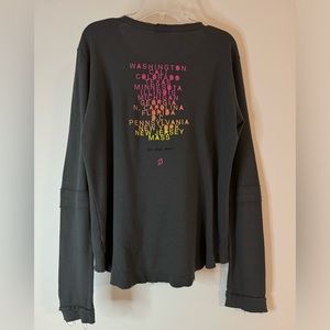 Peloton Vintage Cities shirt Thermal waffle knit long sleeve charcoal Large